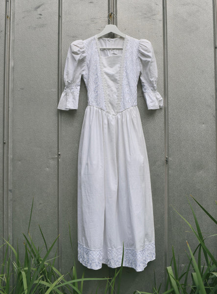 Vintage White Puff Sleeve Dress sz 6